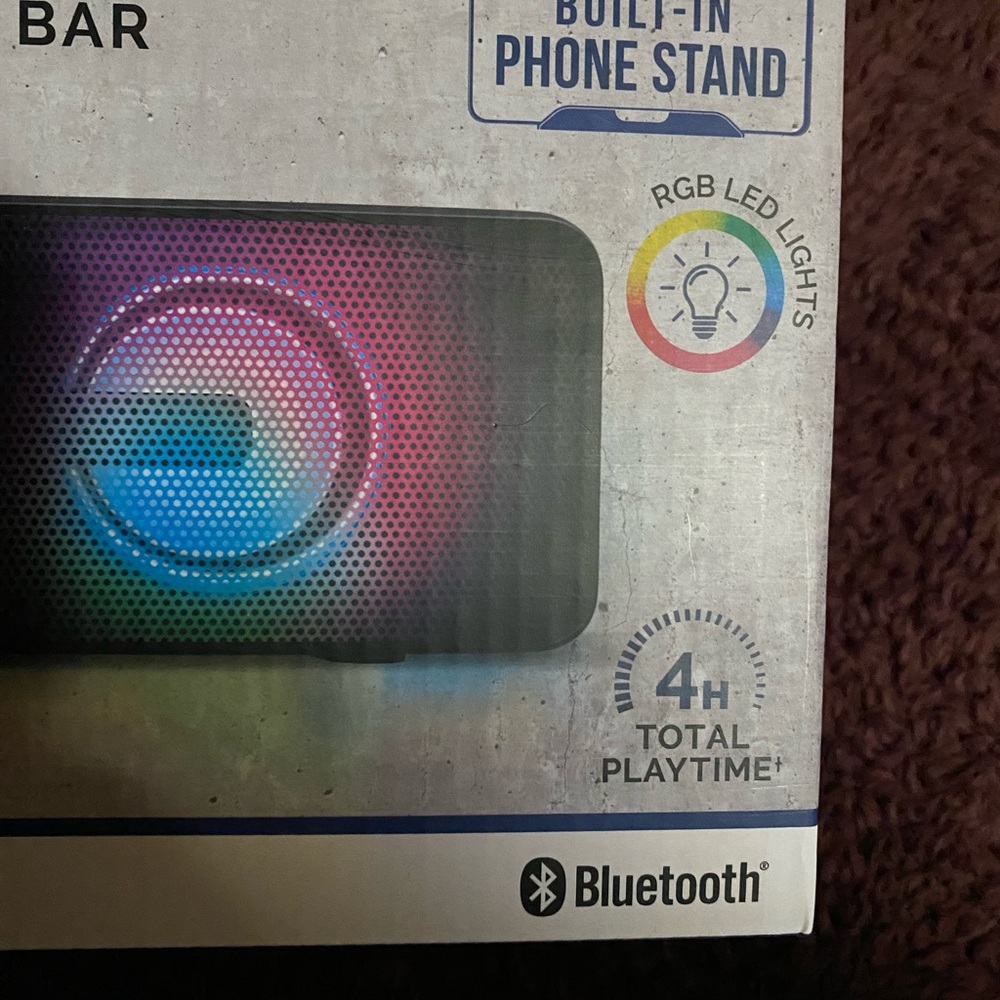 Brookstone Chroma Beat 17.5” multimedia sound bar - Picture 2 of 4